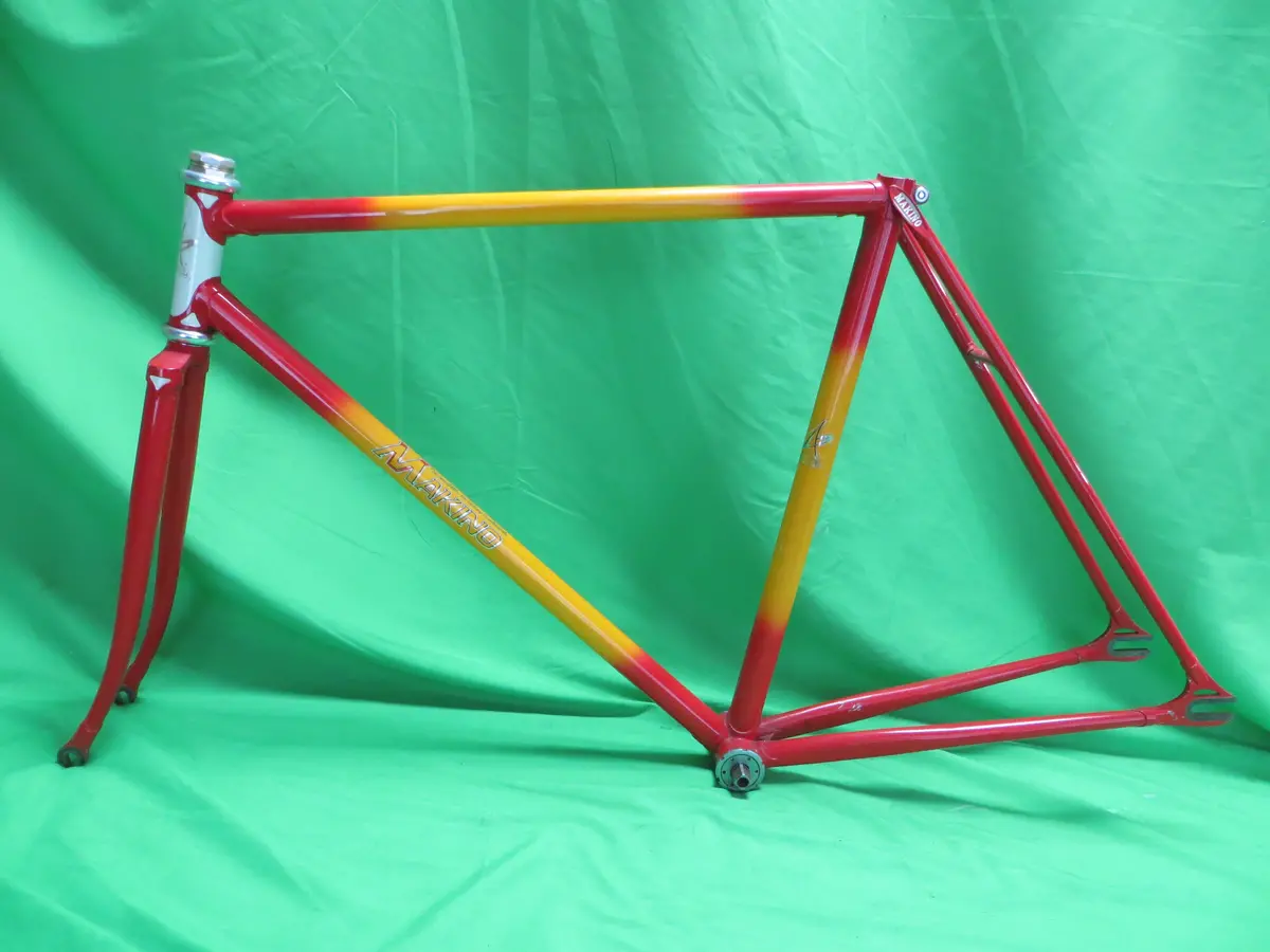 Makino // Red / Yellow / White Tri-Color // 52Cm 1