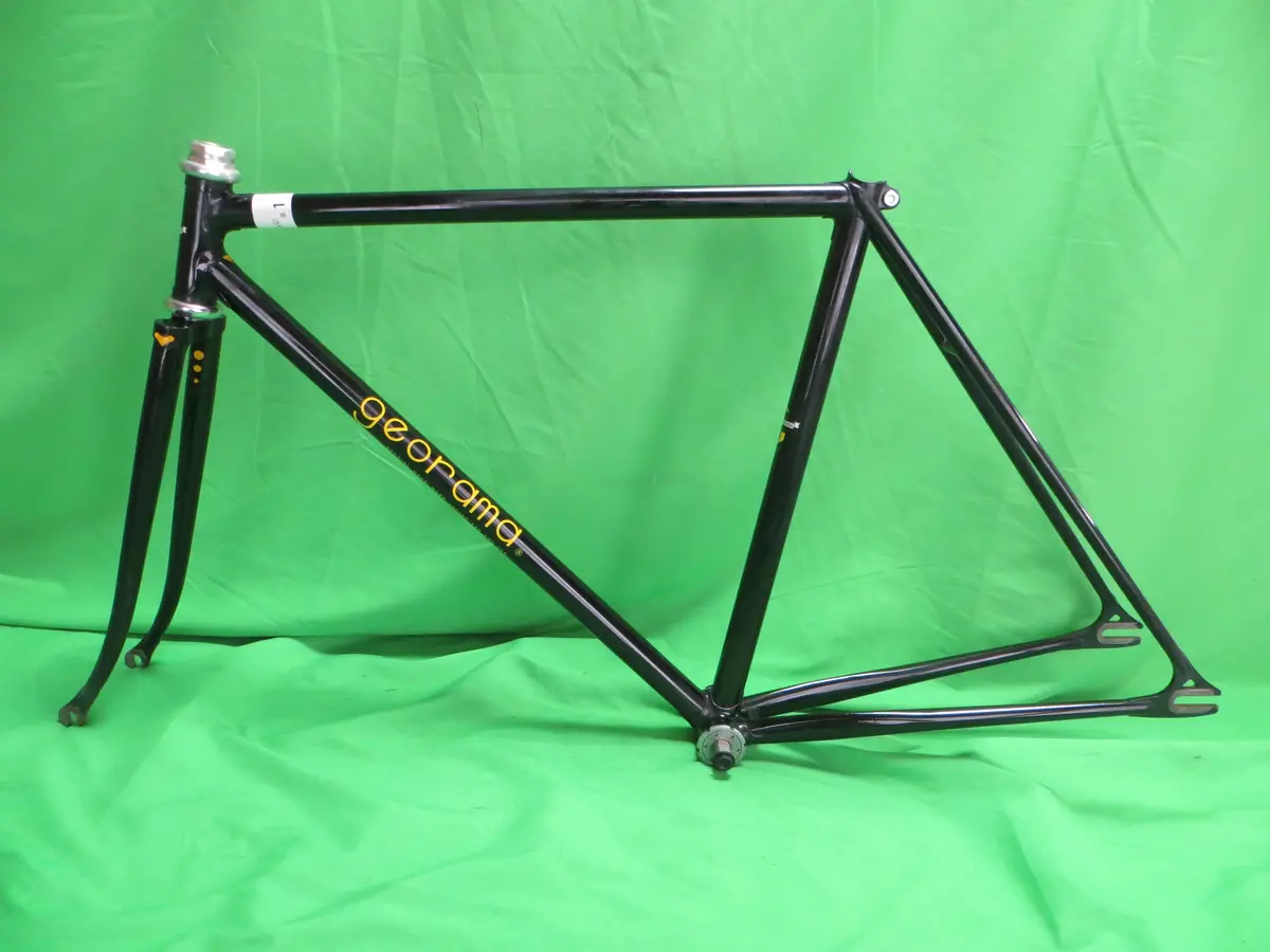 Georama // Black Metallic // 49.5Cm 1