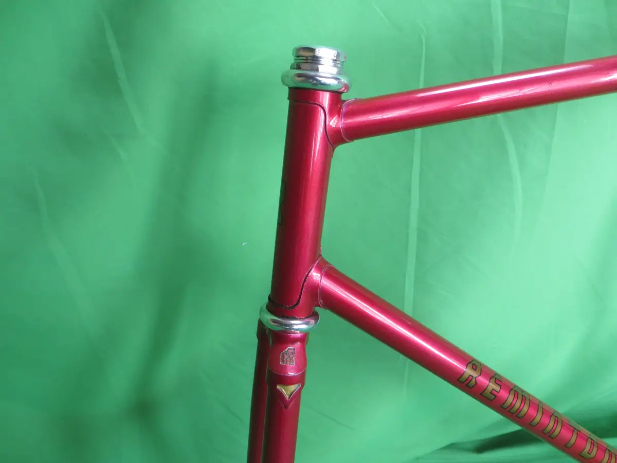 Reminton // Pinkish Red Metallic // 56Cm 2