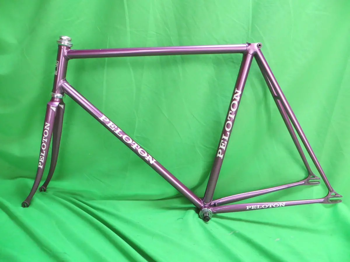 Peloton //Pinkish Purple Metallic // 55Cm 1