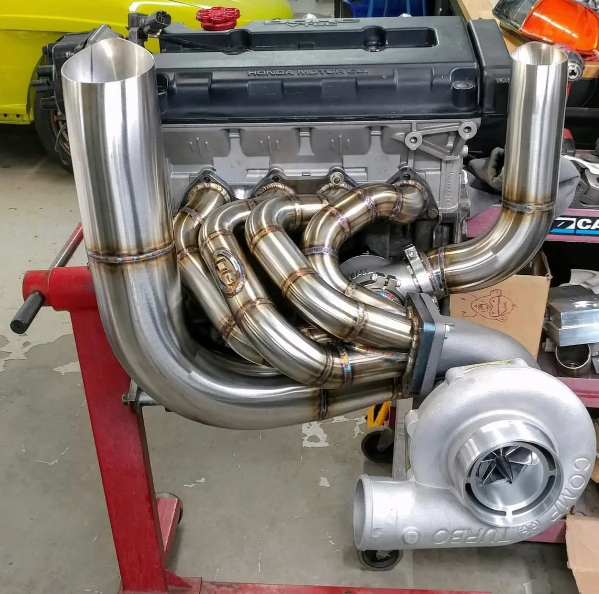 Dynamic Performance B-Series Forward Facing Manifold T4 60Mm 1