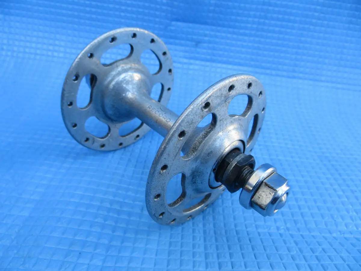 Campagnolo Record 32H Front Hub 9Mm Axle Non Njs (22112106) 1