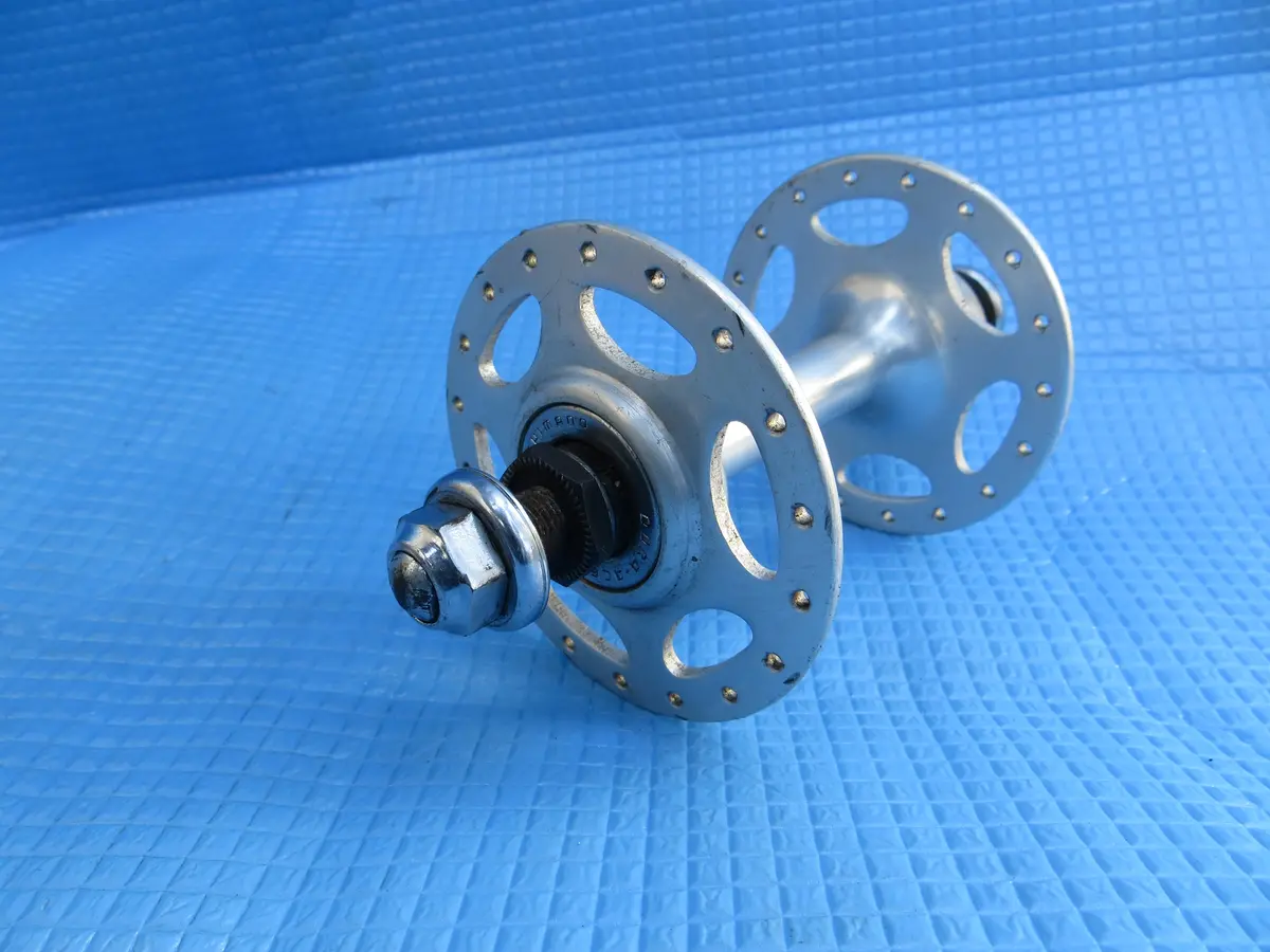 Shimano Dura Ace Hb-7520 36H 110Mm Rear Hub Njs One Sided Fixed (22112204) 1