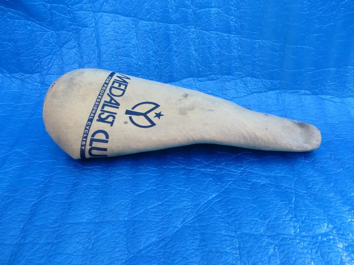 Medalist Saddle Cover Protector  (25111729) 1