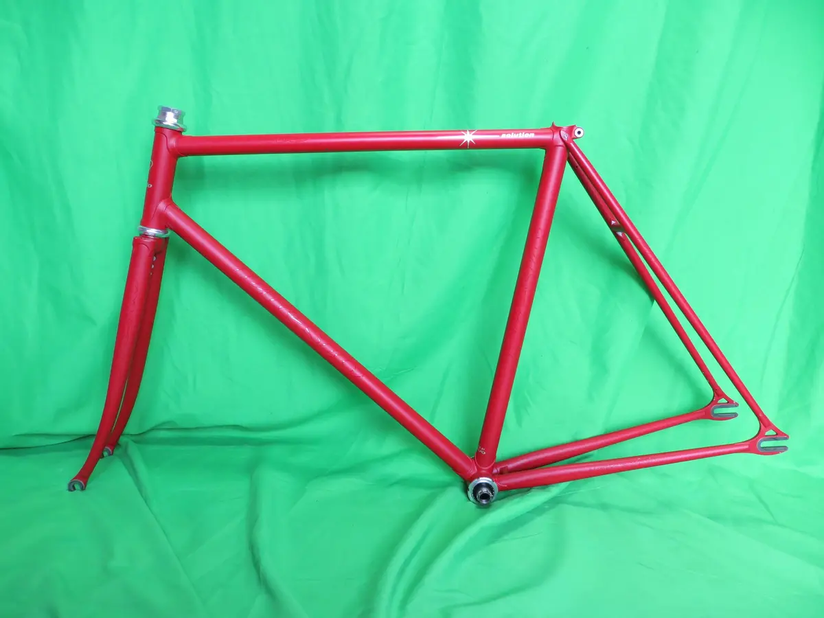 Presto // Matte Red // 52Cm 1