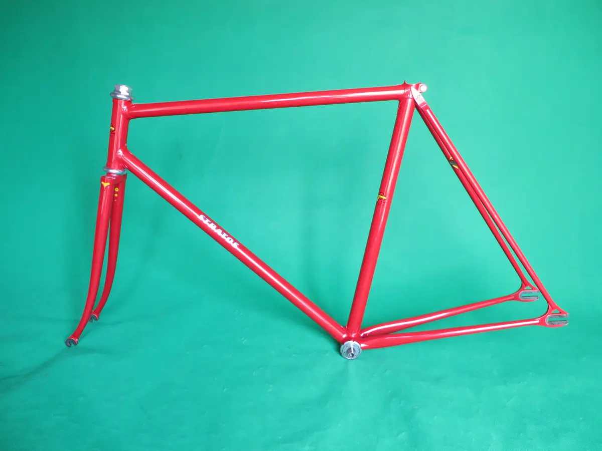Stratos  // Red  // 53.5Cm 1