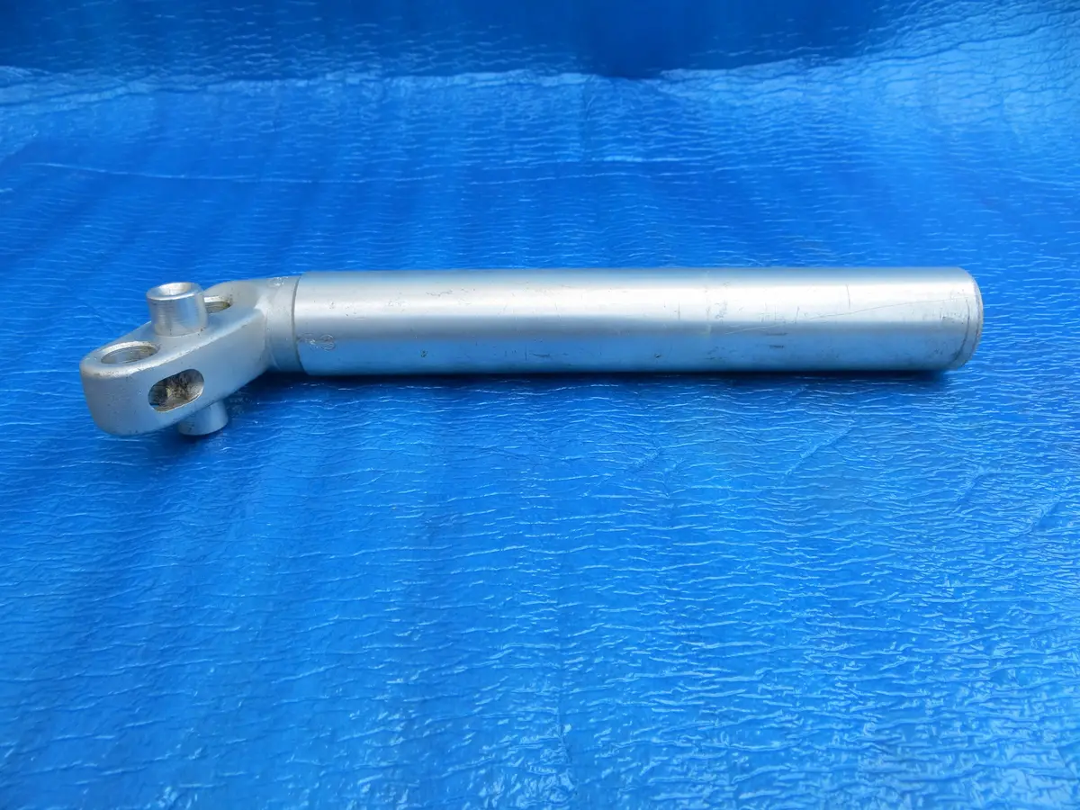 Sugino Smooth (Non-Fluted) Njs Seatpost 27.0/44Mm (24042801) 1