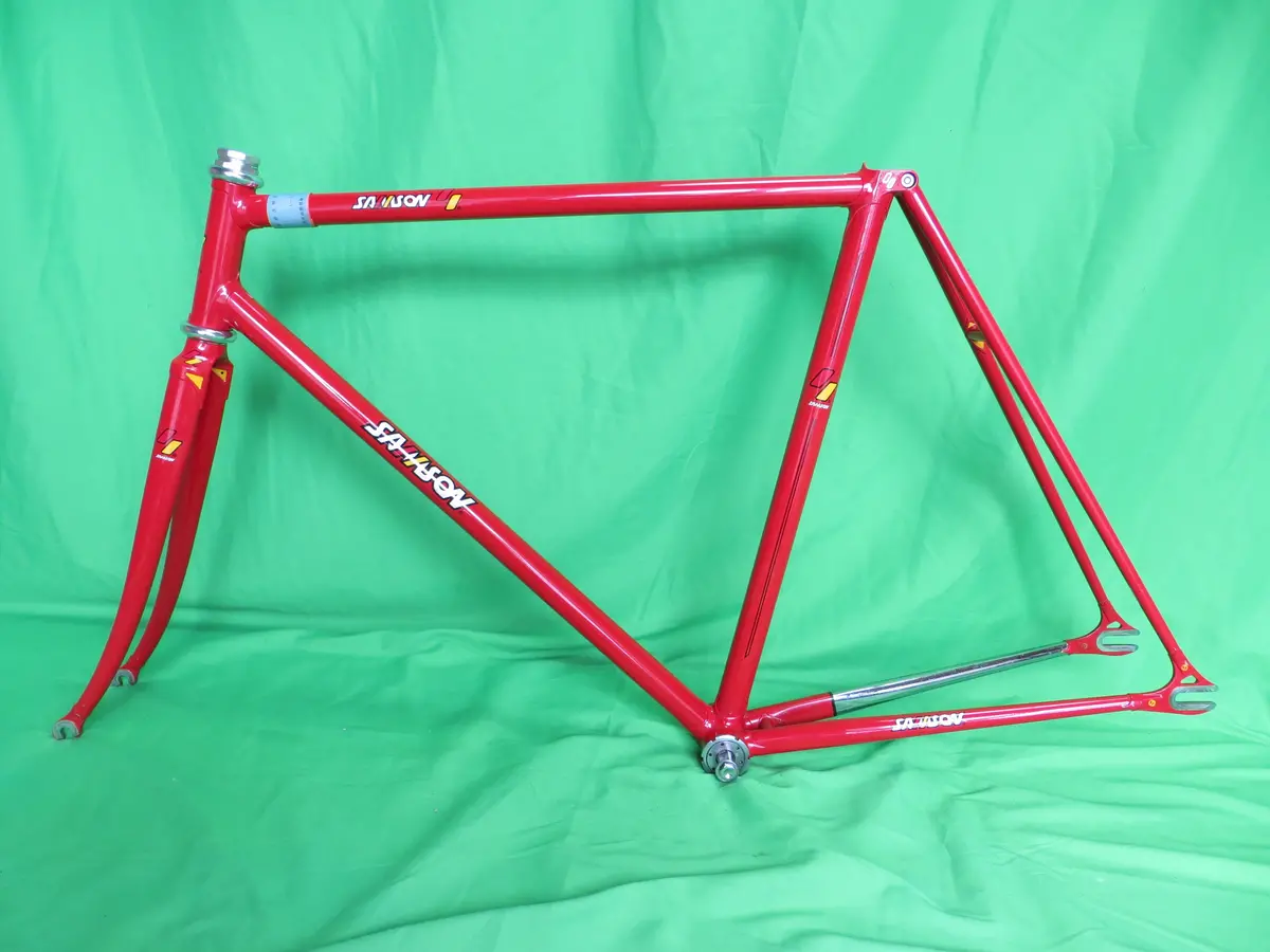 Samson // Red // 52.5Cm 1