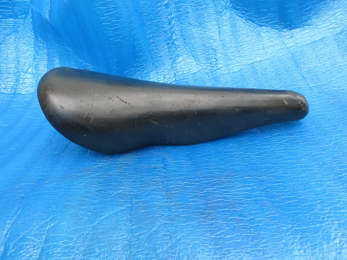 Fujita Seamless Y.F.C Pista Njs Saddle 44Mm (24051209) 1