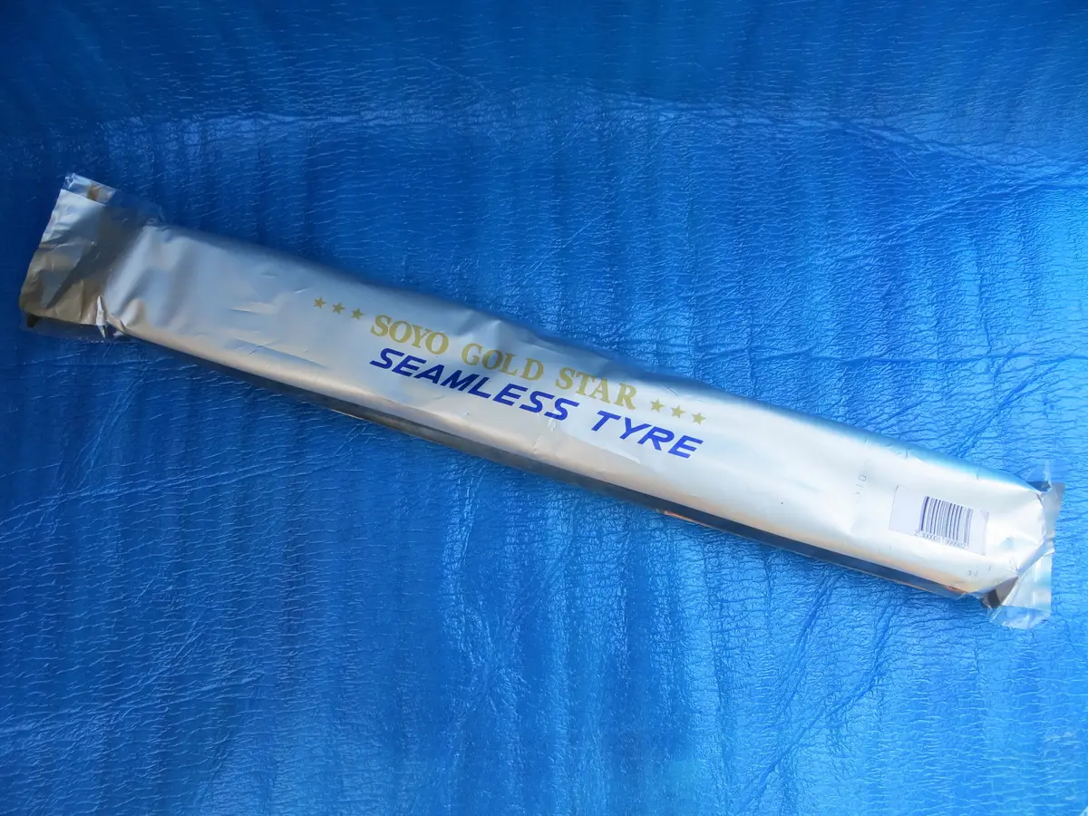 Never Used Soyo Gold Star Seamless Tire Njs 700C Tubular 1