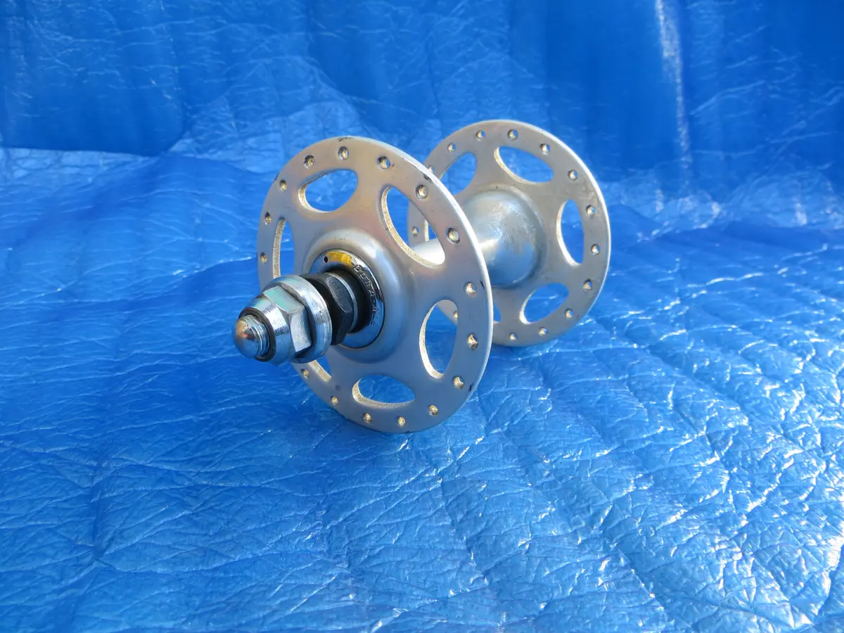 Shimano Dura Ace Hb-7520 36H Front Hub 8Mm Bia (25121205) 1