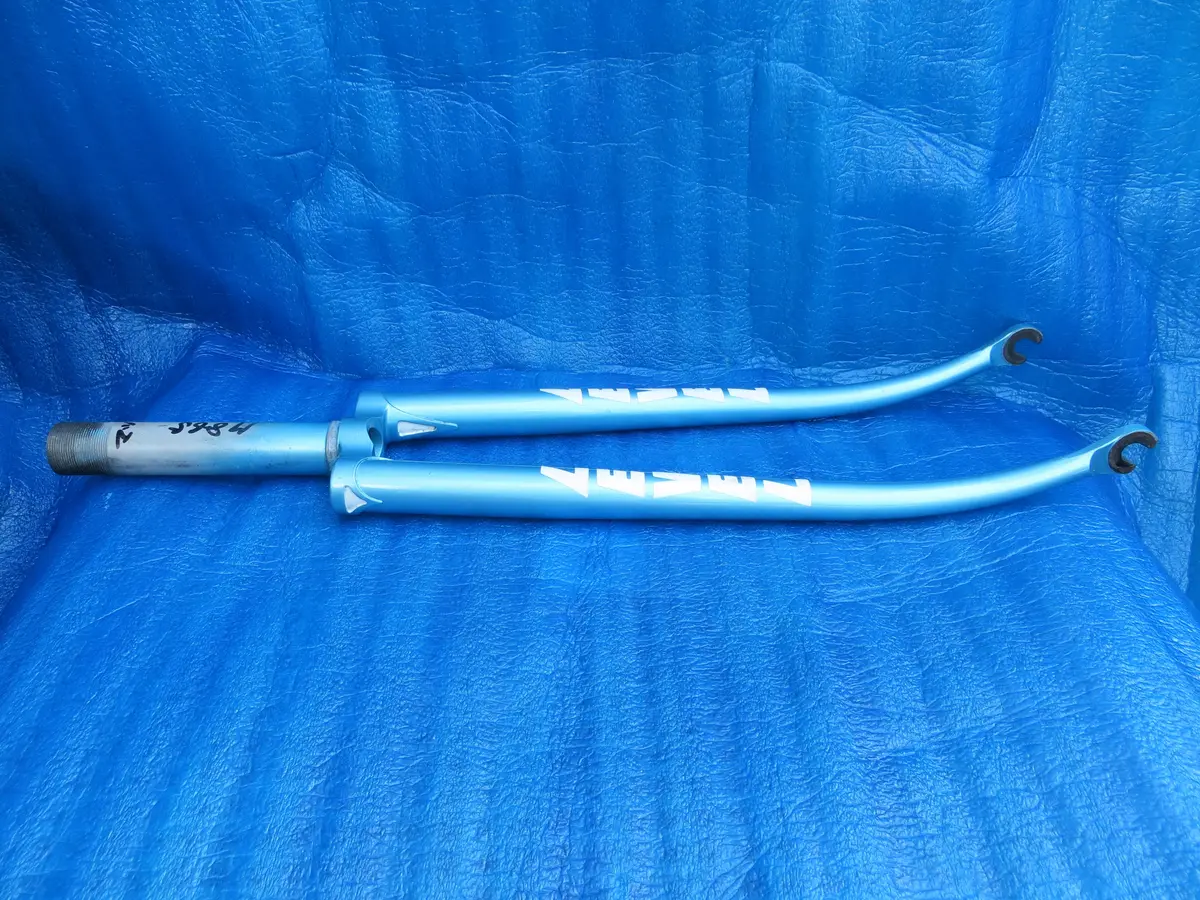Level Front Fork 133Mm Steering Colum Length /9Mm Axle Slot 1