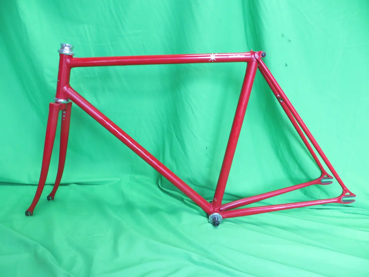 Presto // Matte Red // 52Cm 1