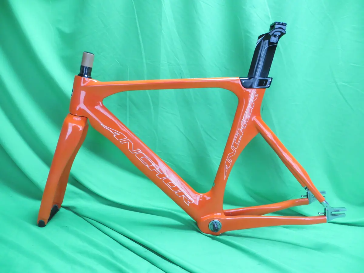 Anchor Tr8 Carbon M-Size // Orange // 50Cm Njs Approved 1