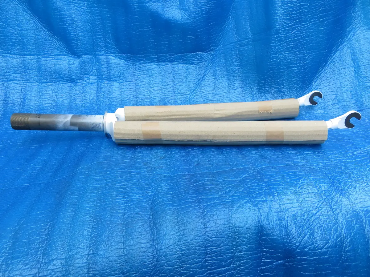 Never Used Bridgestone Front Fork 137Mm Steering Column Length / 9Mm Axle Slot 1