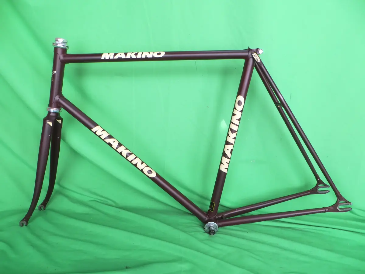Makino Tange Prestige// Matte Dark Brown // 55.5Cm 1