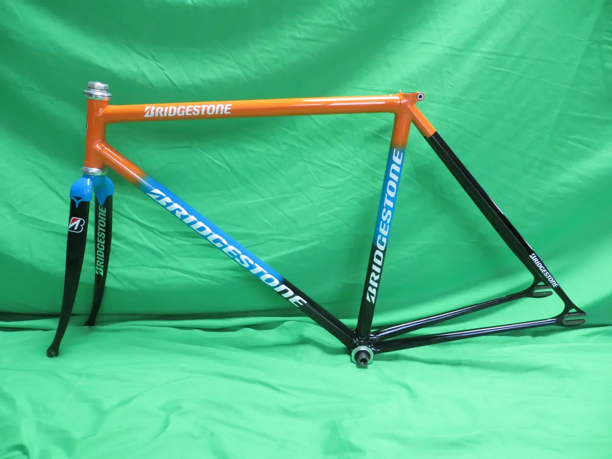 Bridgestone Columbus Max Fork // Black Orange Blue // 49.5Cm 1