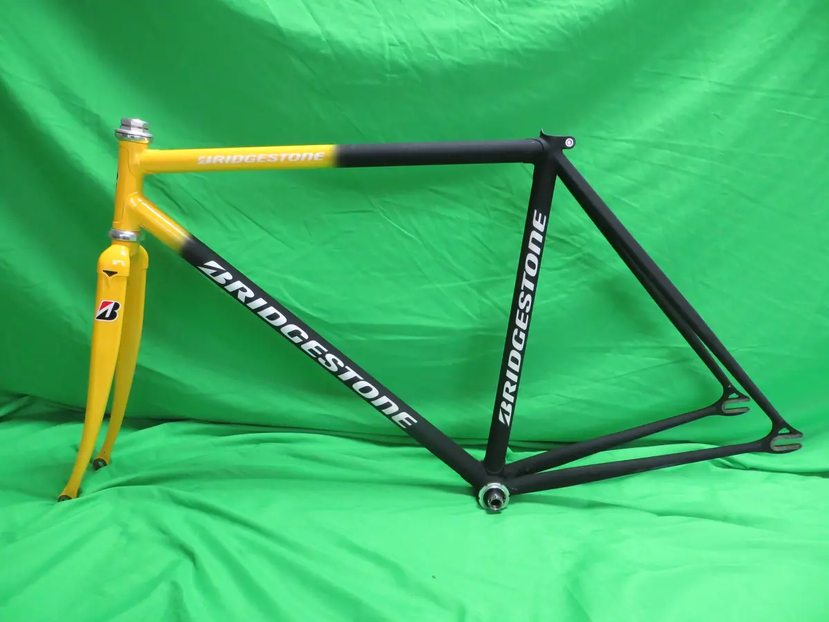 Bridgestone Columbus Max Fork // Matte Black Yellow Fade // 49.5Cm 1