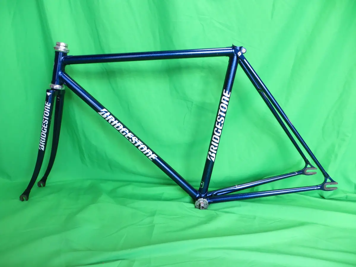 Bridgestone Kaisei 019 // Dark Blue Metallic // 50Cm 1