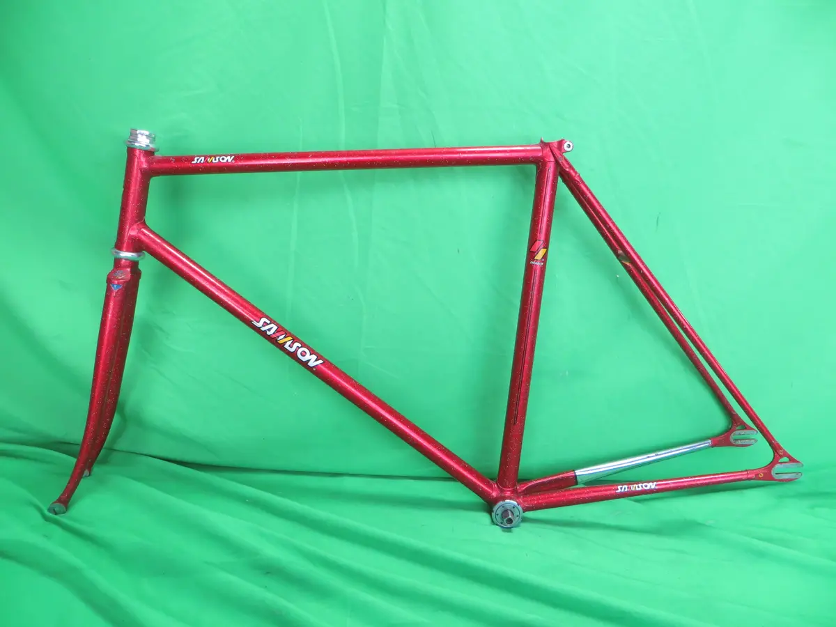 90'S Samson // Red With Rainbow Flake // 51Cm 1