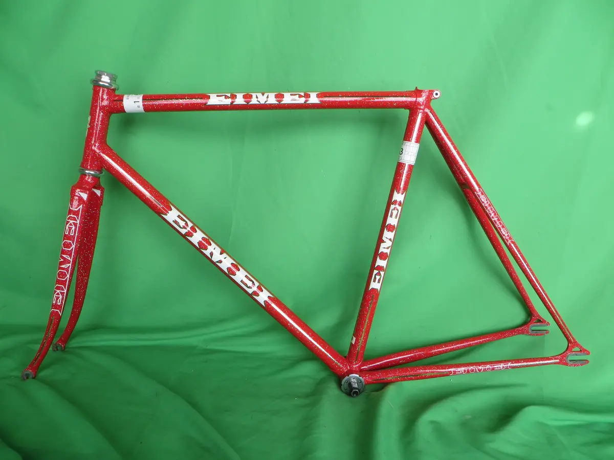 Eimei // Red Metallic With Super Rainbow Flake // 53.5Cm 1