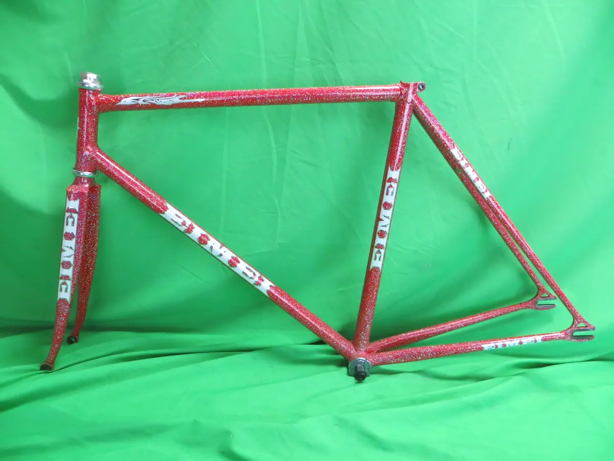 Eimei // Red Metallic With Super Rainbow Flake // 51.5Cm 1