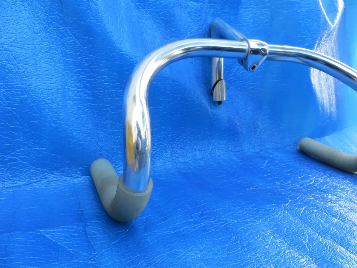 B123 400Mm Seel Njs Handlebar, Nitto Jaguar 105Mm/58 Degree Steel Njs Stem, Champ Grips (25032014) 2