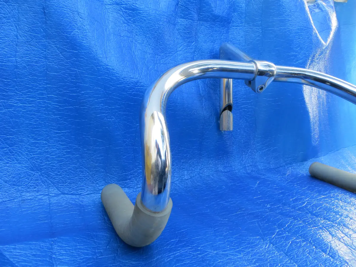 B123 390Mm Seel Njs Handlebar, Nitto Jaguar 95Mm/58 Degree Steel Njs Stem, Champ Grips (25032015) 2