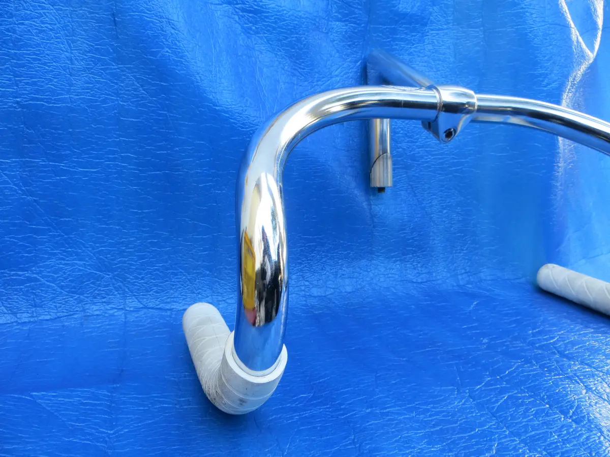 B123 370Mm Seel Njs Handlebar, Nitto Jaguar 120Mm/58 Degree Steel Njs Stem, Champ Grips (25032017) 2