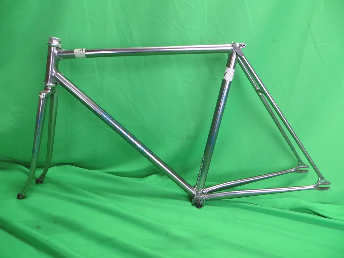 Eimei // Mach Silver // 51Cm 1