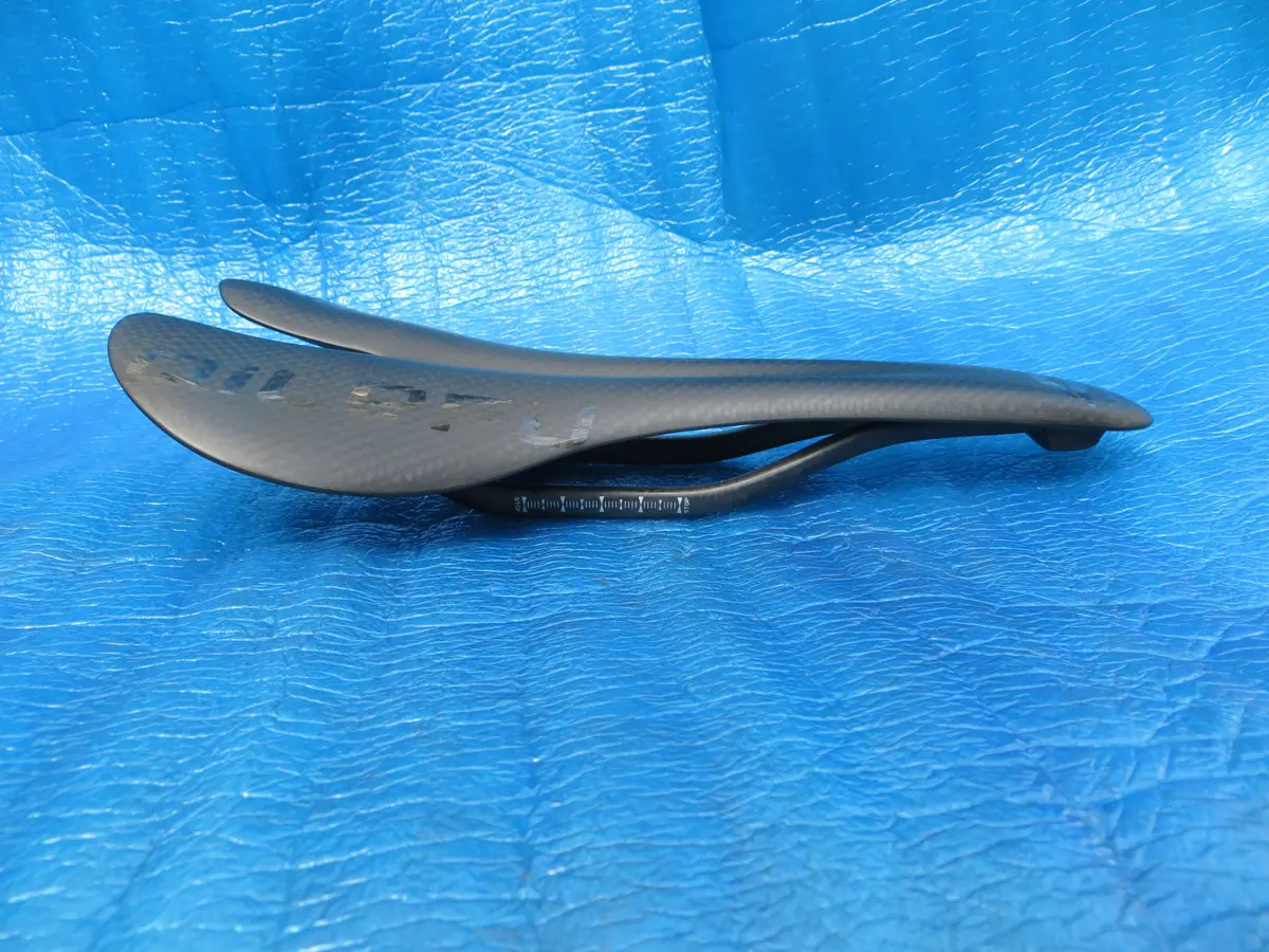 Unknown Carbon Saddle 44Mm Non Njs (24071803) 1