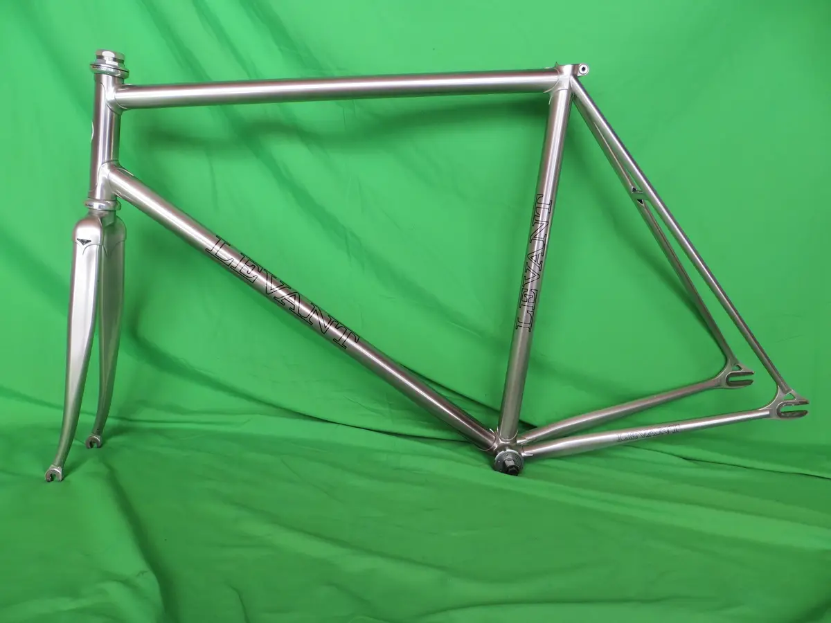 Levant Columbus Max Fork // Pinkish Silver // 54Cm 1