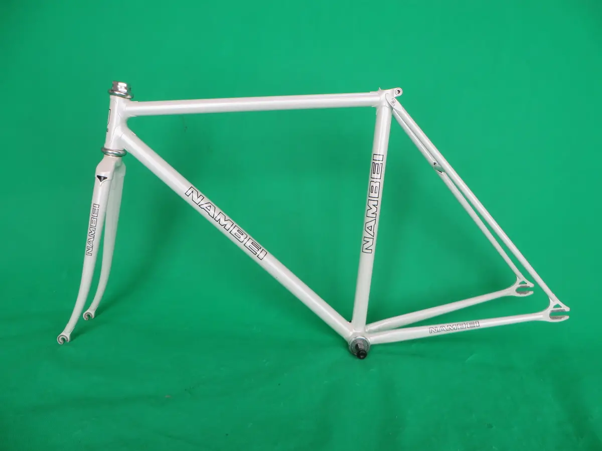 Nambei // White // 50Cm 1