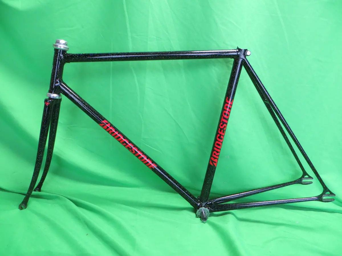 Bridgestone // Black With Super Rainboe Flake // 53.5Cm 1