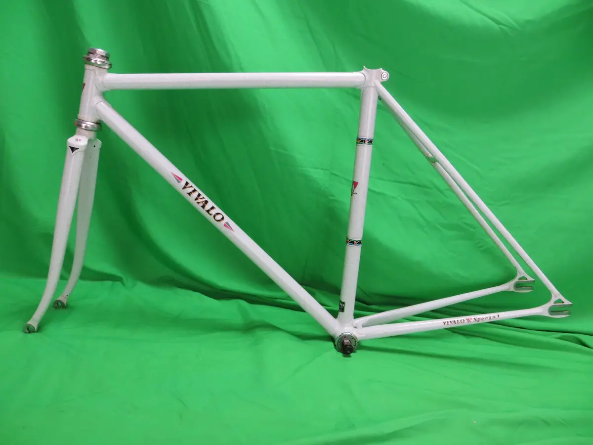 Vivalo Kaisei 8630R // White With Rainbow Flake // 49Cm 1