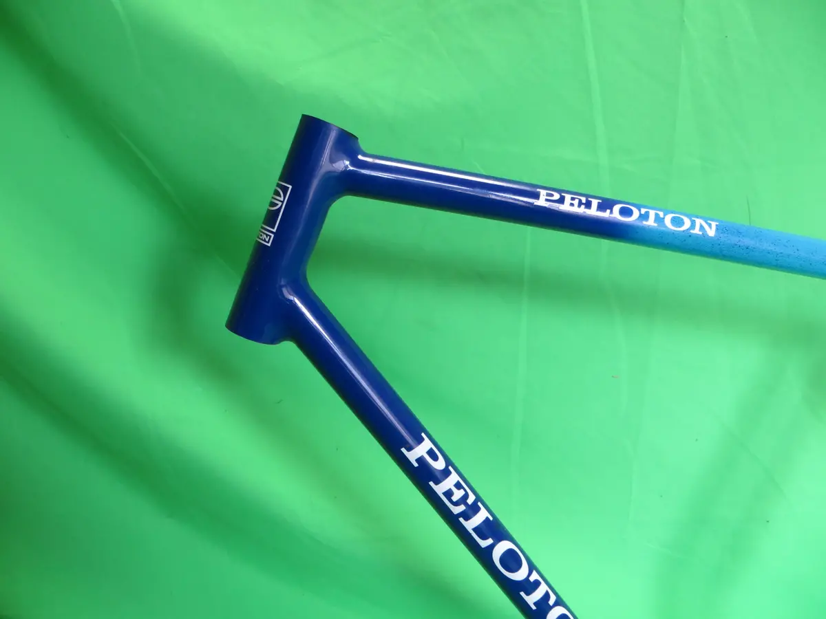 Peloton // Blue / Light Blue Fade // 50.5Cm // For Repairs 2
