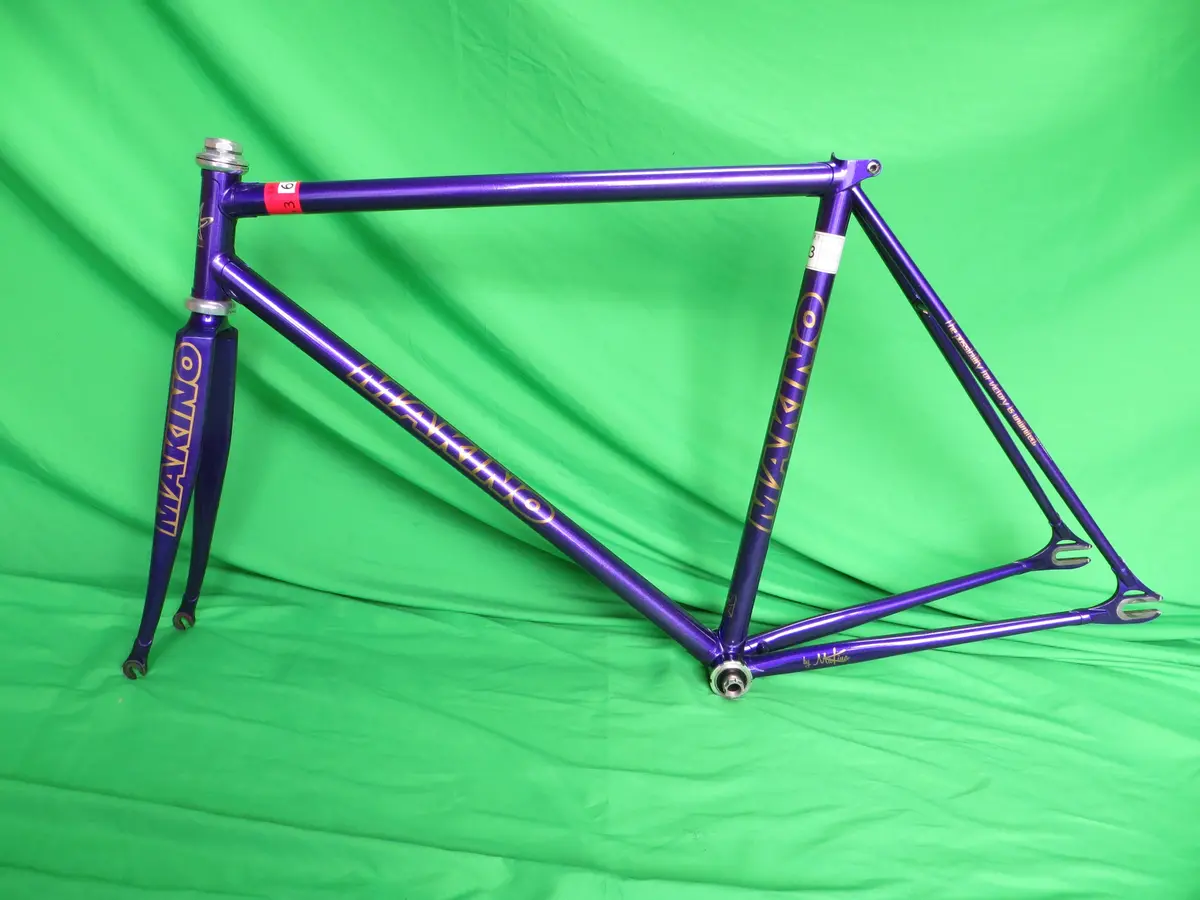 Makino  // Deep Purple Metallic // 52Cm 1