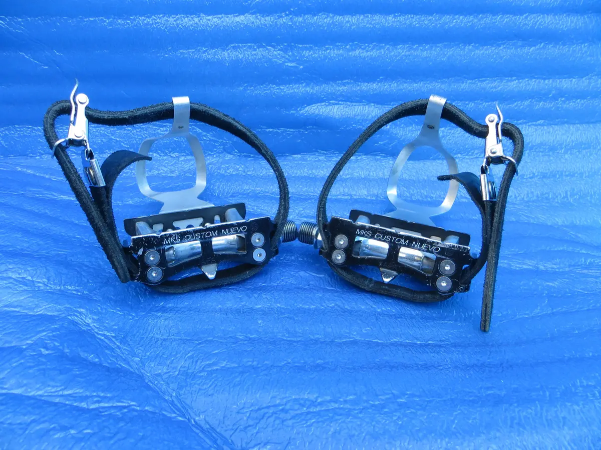 Mks Custom Nuevo Njs Pedals , Mks Njs M-Size Aa Clips And Mks Fit-Alfa Njs Toe Straps (26011309) 1