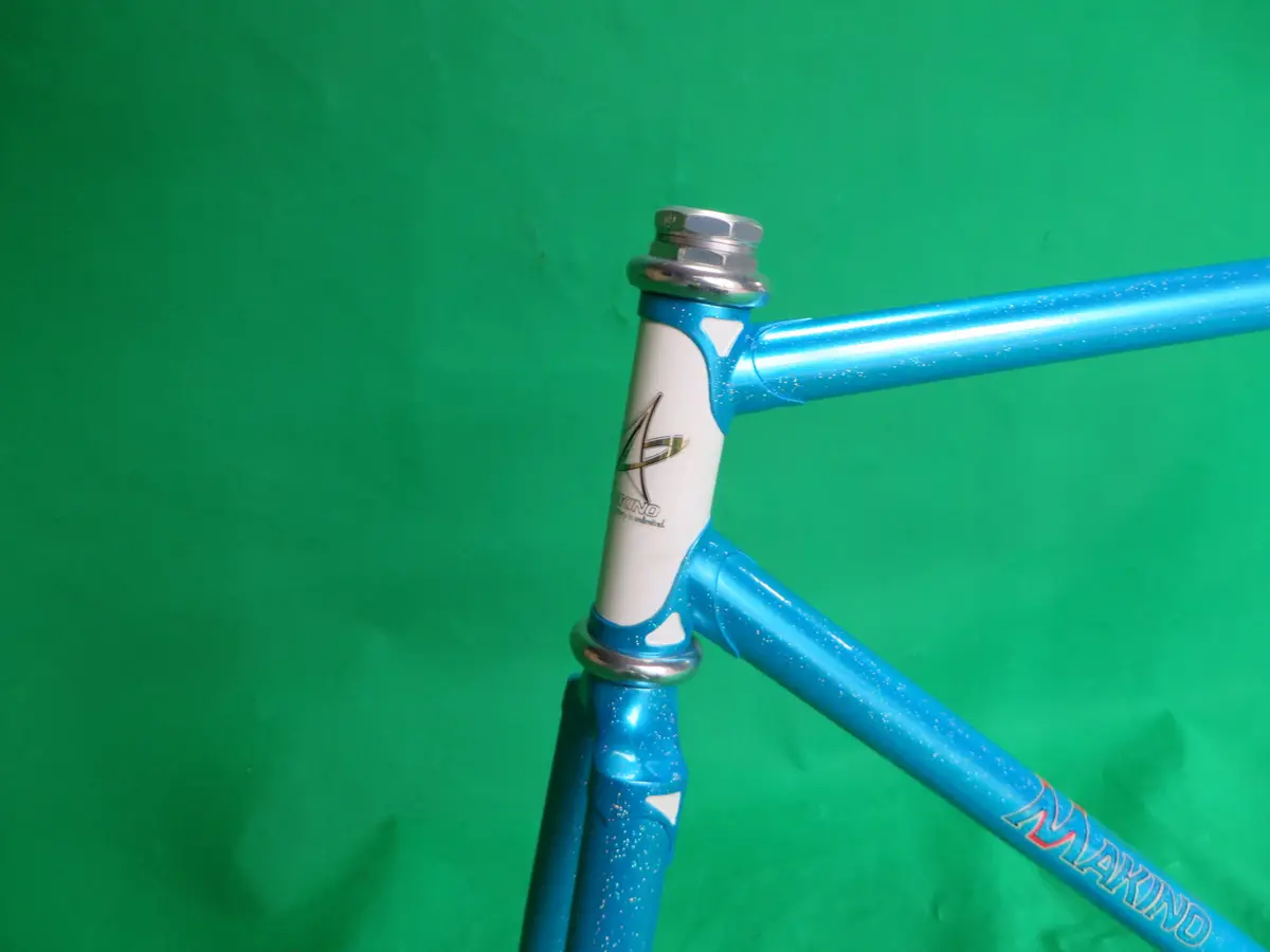 Makino // Light Blue / White Two Tone With Rainbow Flake // 51.5Cm 2