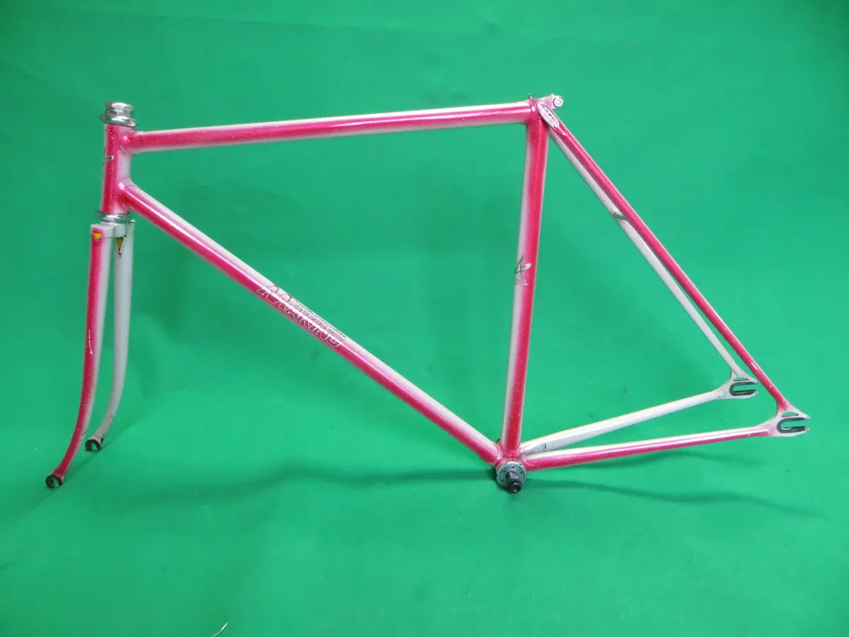 Makino // White-Red Fade With Rainbow Flake // 50.5Cm 1
