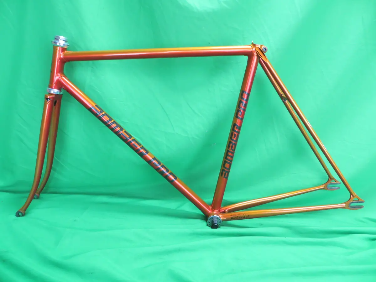 Bomber Pro // Orange Gold Fade // 51.5Cm 1