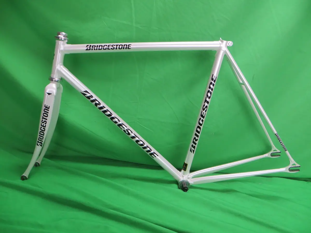 Bridgestone Columbus Max Fork // White // 53.5Cm 1