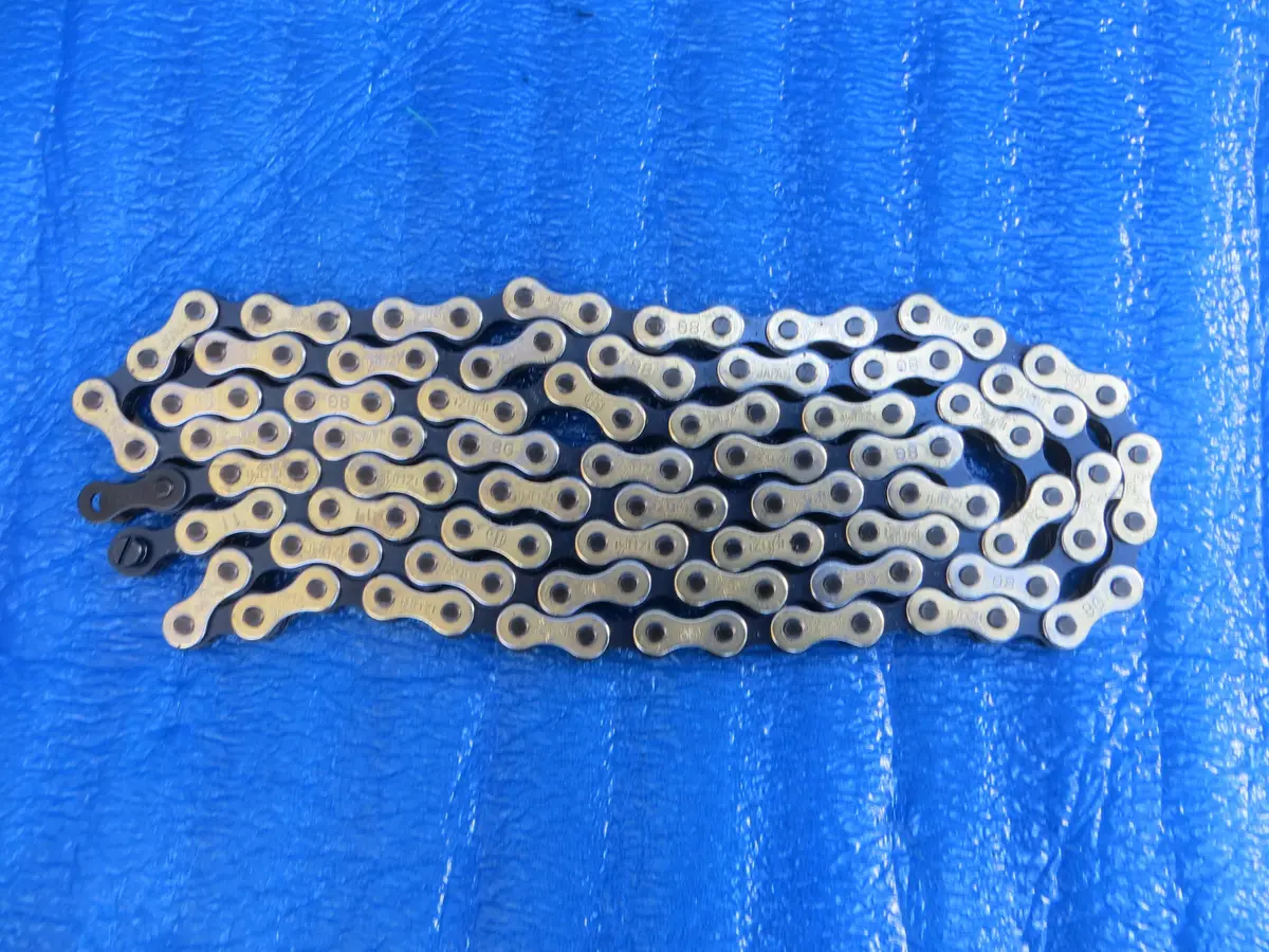 Izumi V Super Toughness Njs Chain 1/8" 106Links #14 1