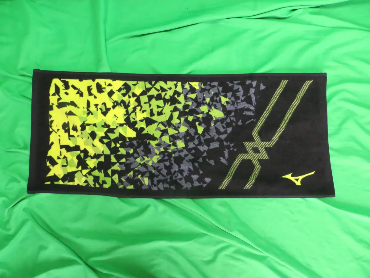 Never Used Mizuno Hand Towel 1