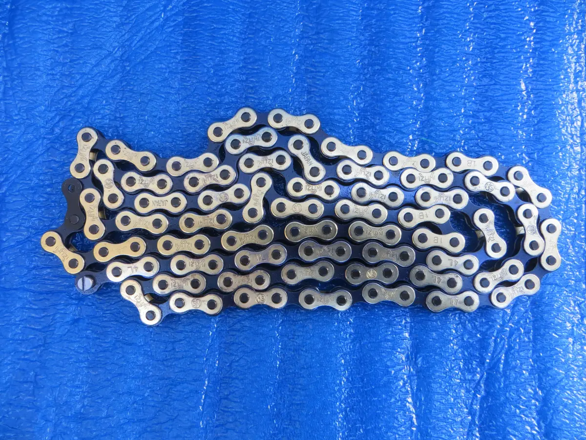 Izumi V Super Toughness Njs Chain 1/8" 106Links #17 1