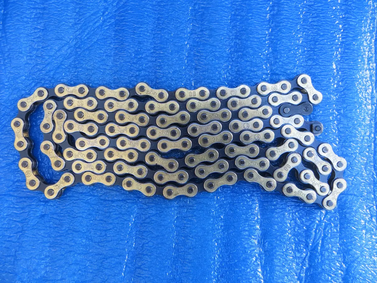 Izumi V Super Toughness Njs Chain 1/8" 106Links #18 1