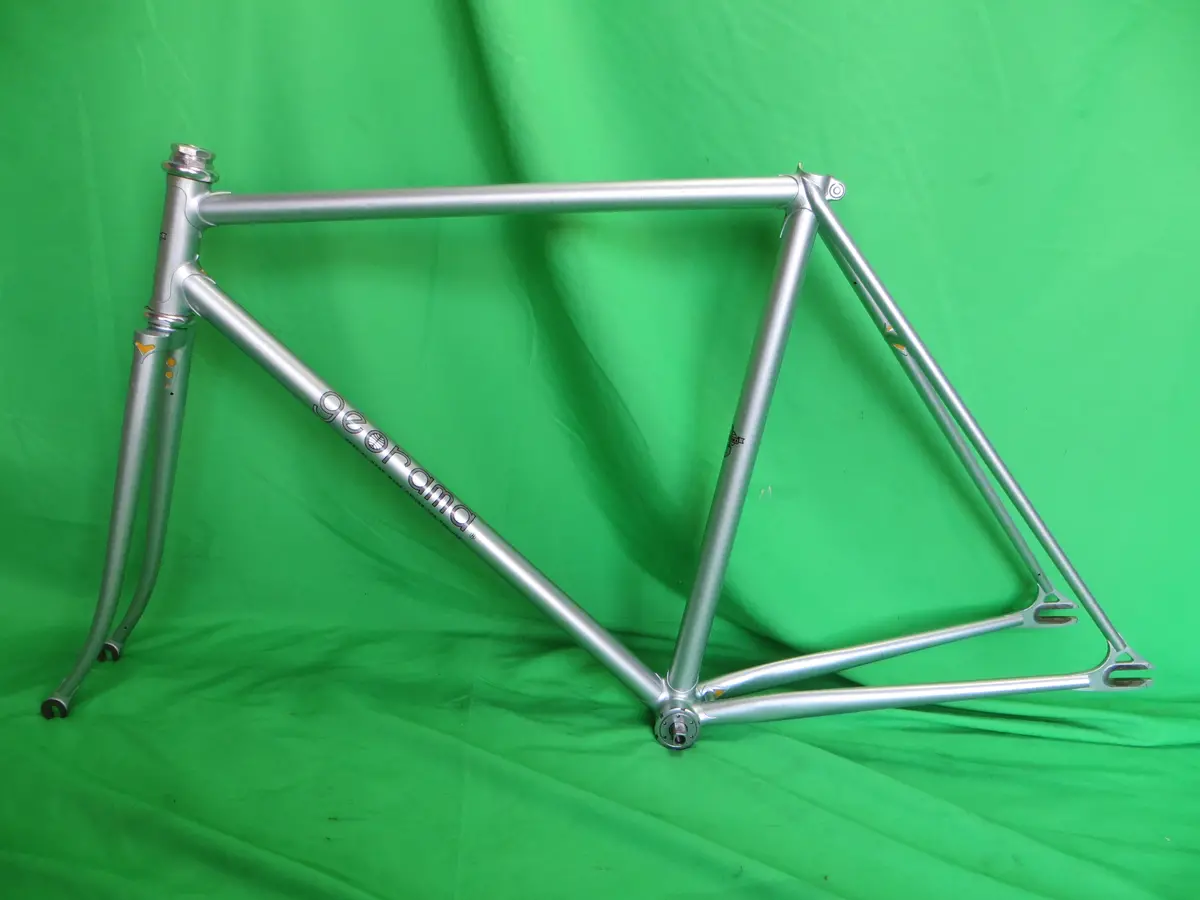 Georama // Bluish Diamond Silver // 51.5Cm 1