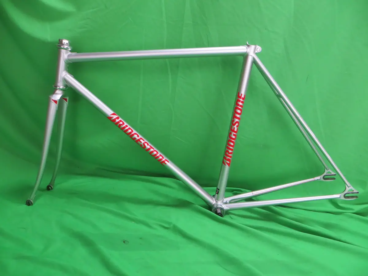 Bridgestone // Silver // 50.5Cm 1