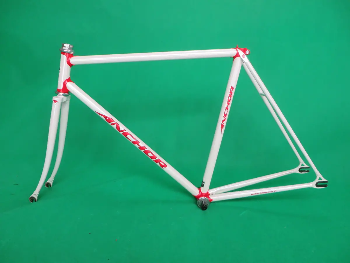 Anchor  // White Red Lugs // //  52Cm 1