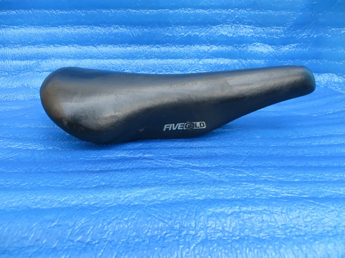 Kashima Five Gold Fg-4P 44Mm Njs Unpadded Saddle  (26021003) 1